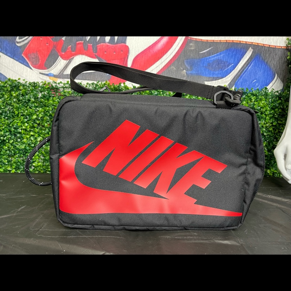 PREMIUM NIKE SHOEBOX/BAG.